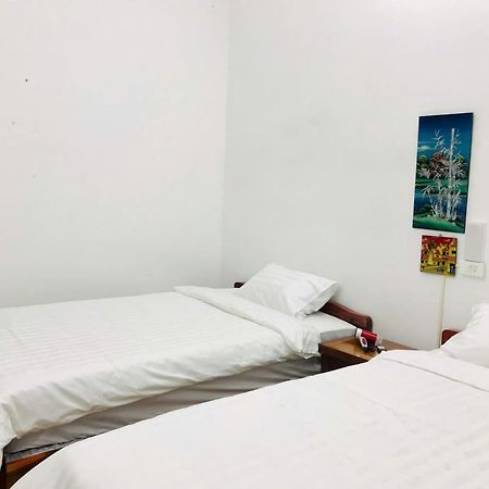 Agarwood Hostel Ханой Екстериор снимка